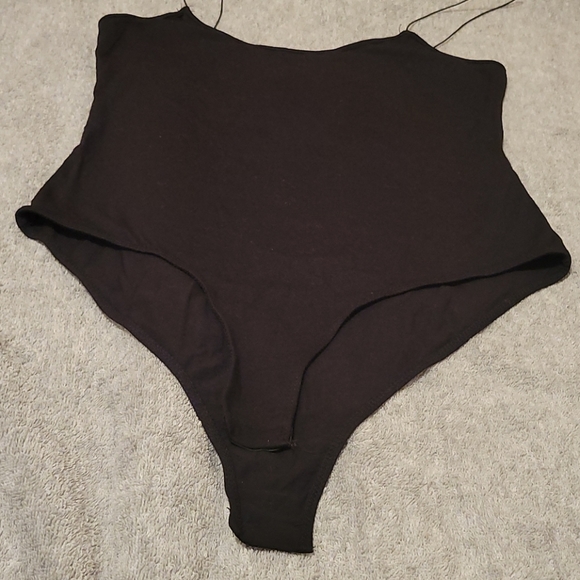 Top - Picture 2 of 2